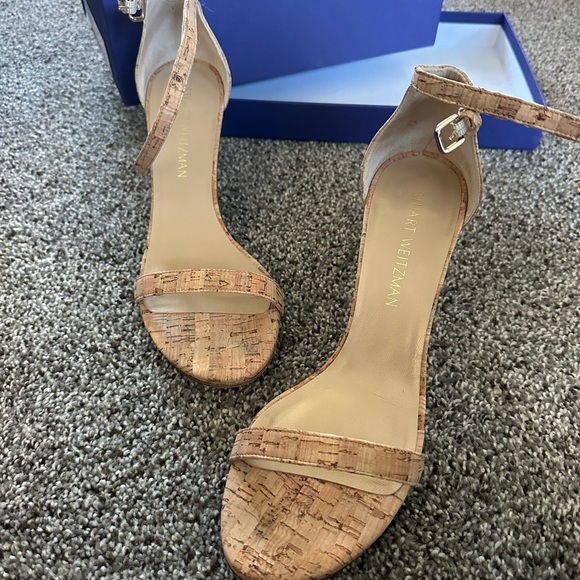 Stuart Weitzman Nunaked Strappy Pump - Picture 2 of 8